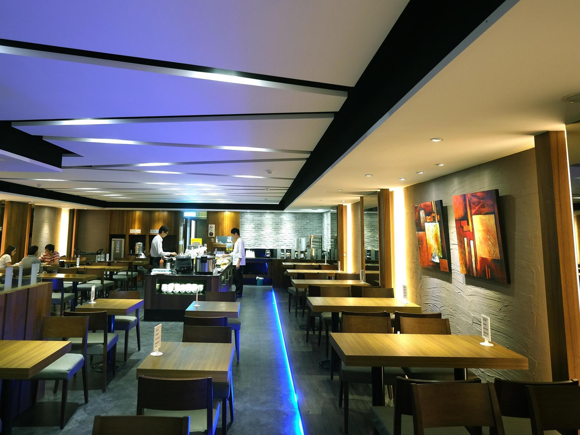 Golden Stone Hotel Kaohsiung Dış mekan fotoğraf